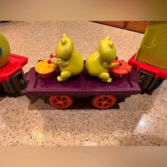 B Toys The Critter Express 7 Cars /. Great Replacement Cars Option w/o Track - Picture 11 of 15